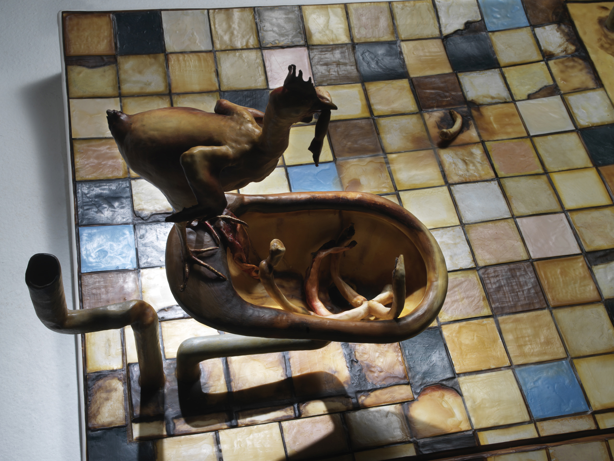 Interno/3, 2007, cartone, resina, cera, colori industriali, stoffa, 175 x 235 x 81 cm, particolare